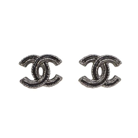 chanel earrings black